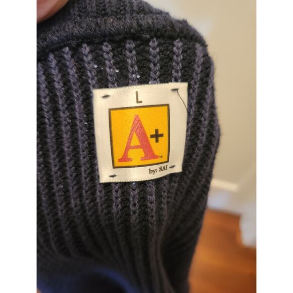 Bulky, heavy weight postal sweater, Mens size Large - Picture 6 of 7